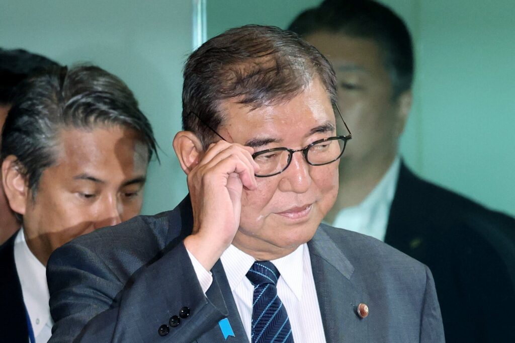 退任目前の石破首相、岸田・菅両氏と会食　公明の連立離脱も話題に