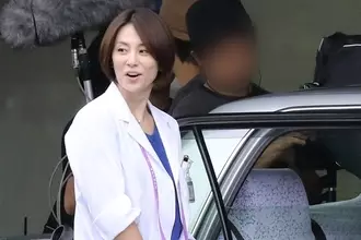 【芸能】「バカだな」と元恋人も愕然…米倉涼子　マトリがガサ入れ報道でテレビ追放危機　取り調べには「大麻だとは知らなかった」と話す