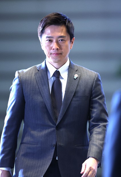 維新・吉村代表、靖国参拝は「国会議員として当然」「他国に対してどうこう言われるのは違うと思う」　記者会見で言及