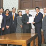 【政治】参政党が日本国旗損壊罪法案を単独で提出