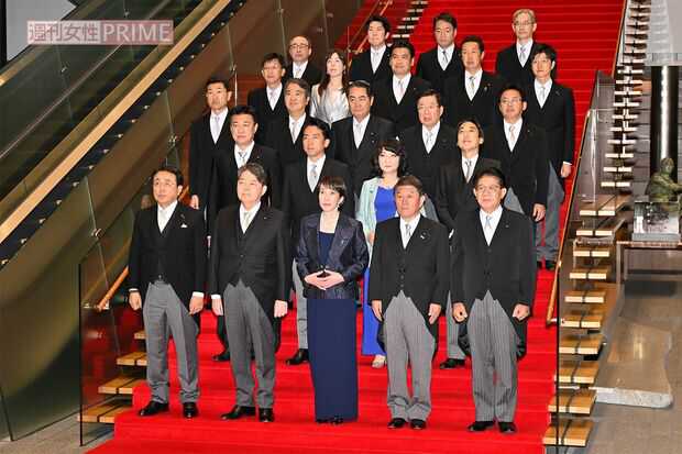 【サナ活】「サナとおそろにしよ」高市早苗首相を推す《サナ活》現象が発生、愛用品「特定」のムーブメント