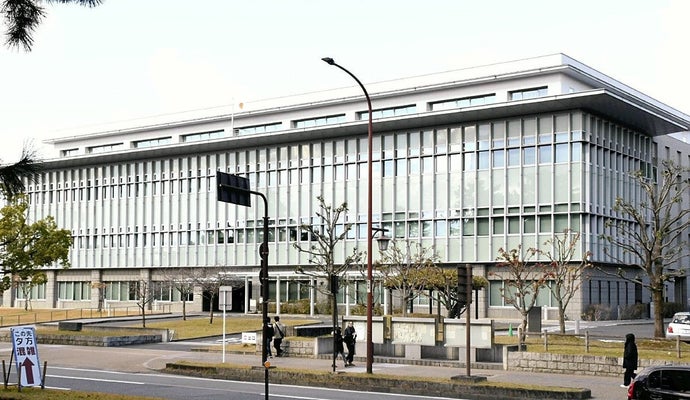 【安倍元首相銃撃公判】弾丸の軌道調べた警察官が証言…安倍氏近くの関係者の頭をかすめた可能性