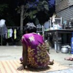 母親からの仕送りが家族の唯一の収入源…タイ北部の貧困な農村で暮らす少女の祖母が語る
