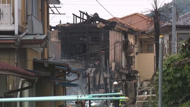 現住建造物等放火の疑い　外国籍の男女２人を逮捕　群馬