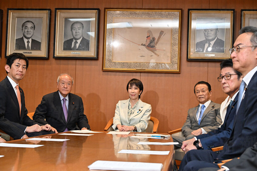 【デイリー新潮】 高市首相「今のうち靖国に駆け込み参拝」プランの行方