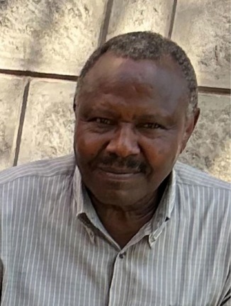 孫の卒業式のためケニアからはるばるアメリカに駆けつけたおじいちゃん、翌日行方不明に・・・