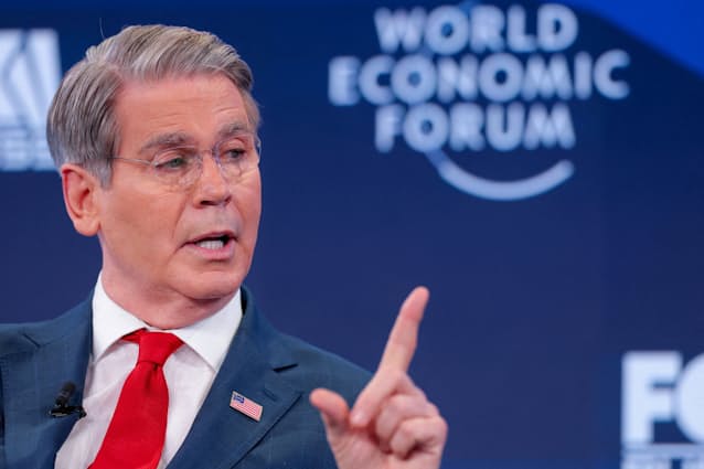 米財務長官、米金利上昇は「日本から波及も」　トリプル安で発言