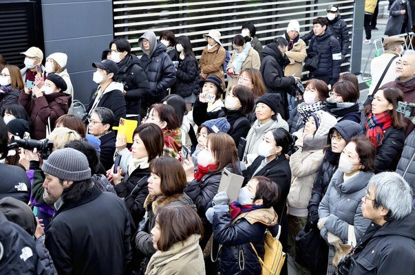 異例ずくめの大阪府知事選、第一声は謝罪から「今回の選挙に反対意見が多いことはわかります」