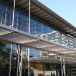 【産経新聞】 永住や帰化厳格化、税・社会保険の未納防止　政府が新たな外国人「総合的対応策」決定