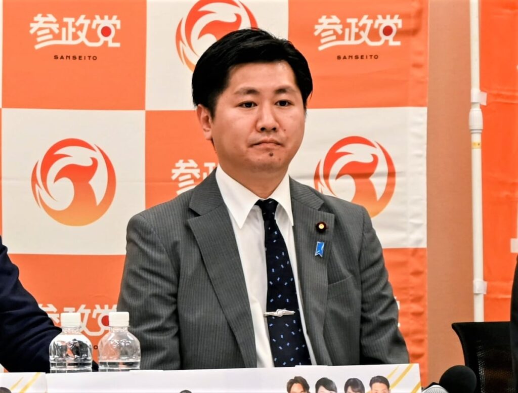 「原口新党」参加の鈴木敦氏「離党届出ていない」と参政幹事長　鈴木氏は「提出ずみ」反論