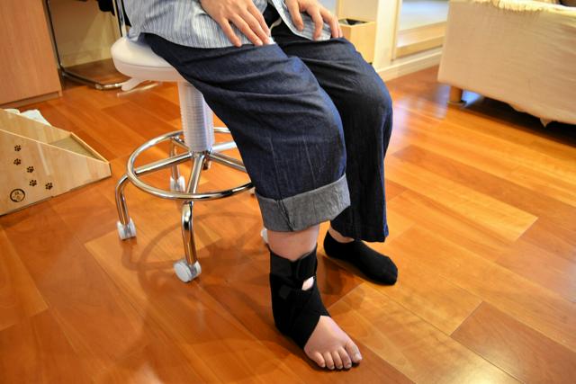 帰宅困難になった8月13日の夜万博足止め、救護求めた女性骨折　見舞金払う意向の協会「責任はない」