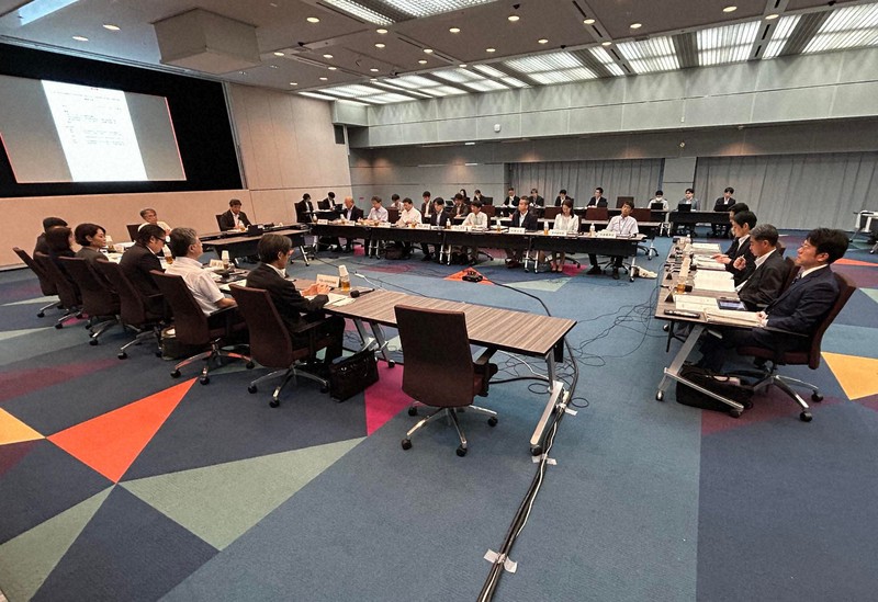 外国人「育成就労」の転籍制限、8分野で「2年」とする案　政府公表