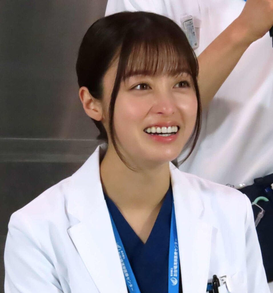 【フジ】ヤンドク！：橋本環奈主演、実話が基の“月9”ドラマ　初回視聴率8.1％、個人は5.0％　ヤンキードクター参上！