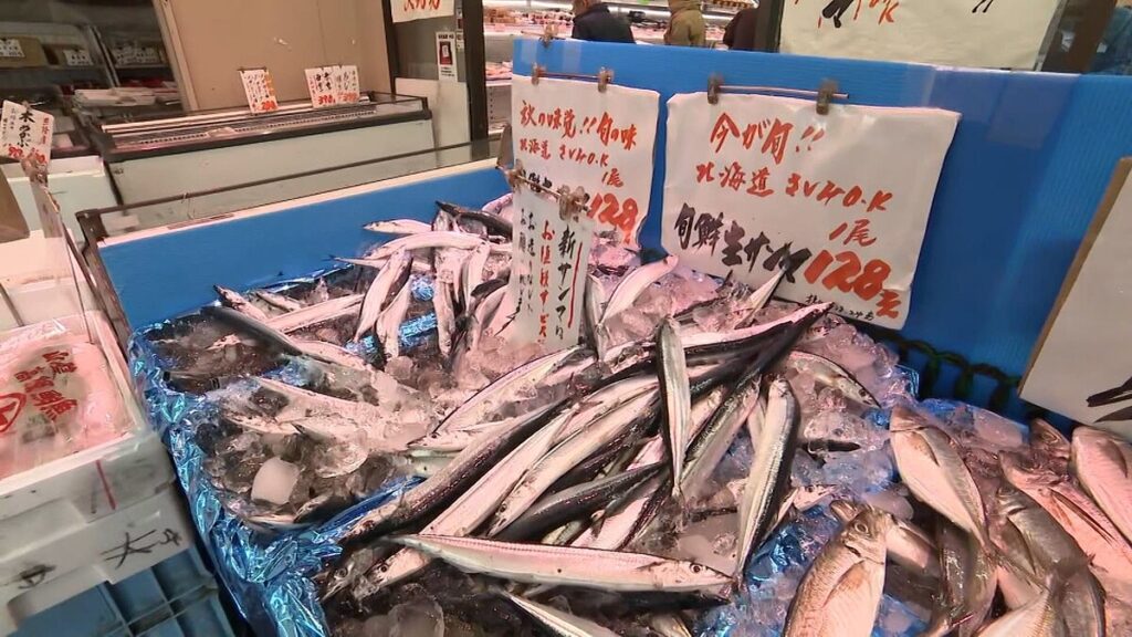 【魚】「高くなりましたね」豊漁だったサンマが高騰　冷凍物に変更する飲食店も　9月下旬から水揚げ低調…サイズも小ぶりに