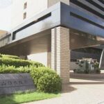 【山形】「包丁を持ちうろついている」刃物を持った不審者が施設に！？　実はシャベルで融雪剤をまいていた…山形市の中心部が”見間違い”通報で一時騒然