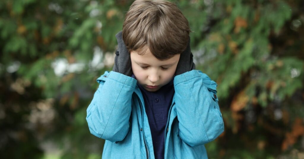 【研究】ASD発症率の高さは人類が知性を進化させるための代償だった可能性