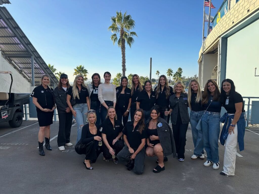 【悲報】大谷真美子（おーまみ）、ドジャース夫人会でやらかしてしまうｗ