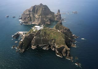 【産経新聞】 韓国船が竹島周辺EEZで海洋調査か　ワイヤのようなもの海中に投入、日本政府は抗議