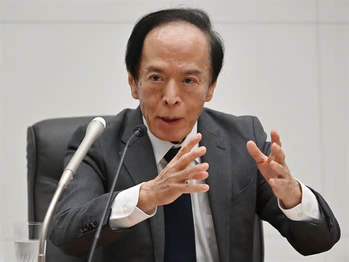 【経済】日銀がETF売却を決定、年間3300億円ずつ　追加利上げは見送り