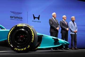 ホンダ、新規定F1エンジンをお披露目　三部敏宏社長、アストンマーチンとの新パートナーシップで「ナンバーワンを目指す」