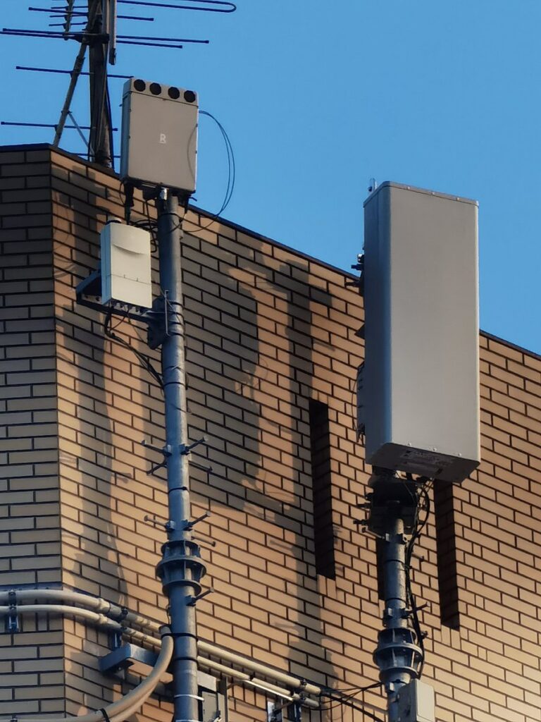 電波やくざ「学生は受信料免除したるわ。テレビ見せて生娘シャブ漬けのように将来吸ってやるから」