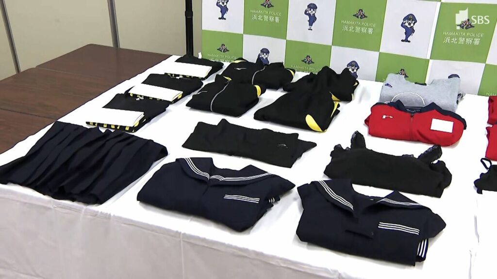 公立中学校に勤務する事務職員の男を逮捕 体操着などが入ったバッグを盗んだか