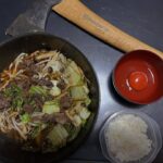 【ヒロシ】ワイルドなお家ごはんを公開「本日は、、すき焼き定食」続けて「残り汁でうどん」