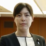 JK脱いでも素敵！小野田氏＆片山氏のシルバードレスは日本ブランドの東京ソワール　値段も判明、人気で入荷待ち　「信頼の積み重ね」