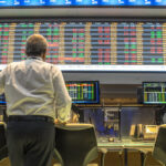 【サナエノミクス】株、海外投資家の買越額は12年半ぶり大きさ　1兆2398億円・10月第1週