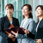 キャリア46歳女性、65歳男性との結婚はアリ？ナシ？ 婚活相談所「40代女性は恋愛できる最終」「一人で生きるも選択肢」