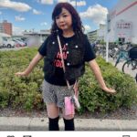 ハイヒール・モモコ、美脚際立つショーパン×ニーハイソックス姿「着こなしお洒落」「似合ってる」の声