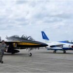 韓国空軍「ブラックイーグルス」が那覇基地に初着陸、初の給油支援実施　「ブルーインパルス」と交流