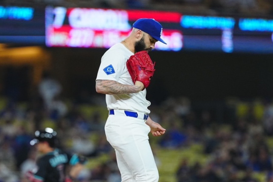 【MLB】日本の早朝4時…　飛び込んできたドジャースの“悲報”　ロバーツ監督の発表にSNS動揺「ビックリした」「寂しいですね」