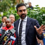 【NYに初のイスラム系市長？ウガンダ生まれのインド人イスラム教徒】NY市長選、マムダニ氏優勢。「億万長者との戦い」公約、トランプ氏は批判「共産主義者」