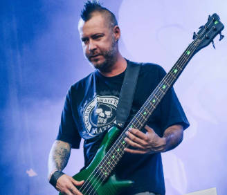 【訃報】リンプ・ビズキットのベーシスト、サム・リヴァースが死去　48歳