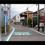 車カス来年4月から実質的に車が乗れなくなる。センターラインない道路は時速30km制限60kmで免停