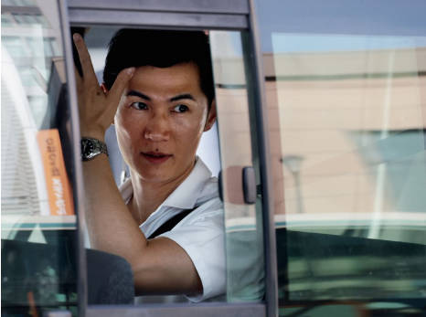 「再生回数の道」代表の石丸を見てたら恥ずかしくて死にたくなってきた（小西もいるよ♪）