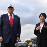 【「日本人として恥ずかしい」、「国辱」等々】高市首相が米空母で飛びはね騒ぐ姿にネットで批判殺到へ