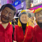 渋谷にて習近平氏のコスプレをした人が現れる