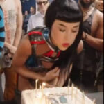 【何この女】ケイティ・ペリー、41歳誕生日で特注ケーキ投げ捨て動画拡散 職人娘の悲痛投稿で、日本からも非難集中