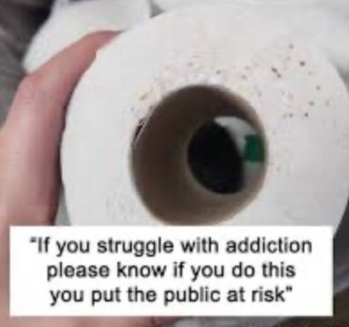 【日本も危険になった】秋葉原の路上に置かれたトイレットペーパーの謎　真偽不明