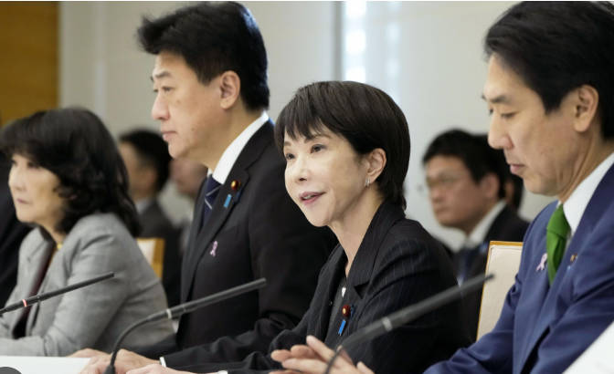 政府、EV課税を検討