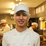 幹部候補はベトナム人  もう「日本人は採っていない」 飲食業界で人材争奪戦が起こる理由は「仕事に対する熱量がまるで違う」