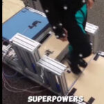 人類がメソポタミアで階段を発明してから7000年。昇る時も降る時も楽になる階段2.0が発明される。