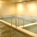 【LGBTQ】宿泊施設の大浴場で男性の尻なでる　不同意わいせつ疑いで29歳男を逮捕　沖縄署