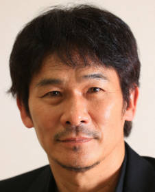 【芸能】62歳俳優「やはり総理は国民投票で選べるようにして欲しい！！」