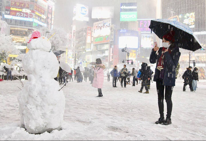 東京でも大雪、これから毎日100cm降る見通し