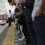 【国際紙】「他人事ではなかった」──東京の地下鉄、男性の”6人に1人”が「痴漢被害」に