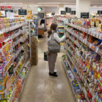 【悲報】食料品の消費税ゼロのマイナス5兆円弱の税収に対する経済効果、5000億円程度