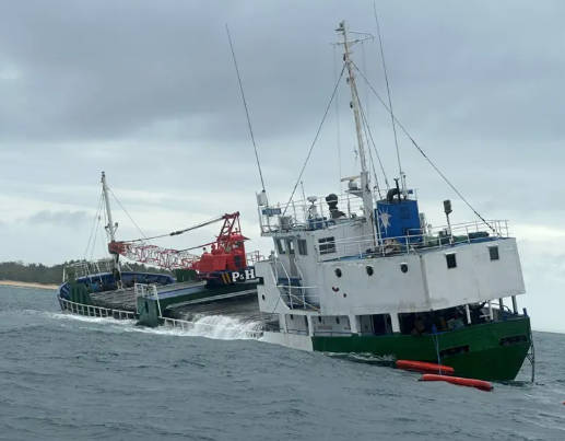 フィリピンの貨客船沈没　死者 15人　行方不明 28人に